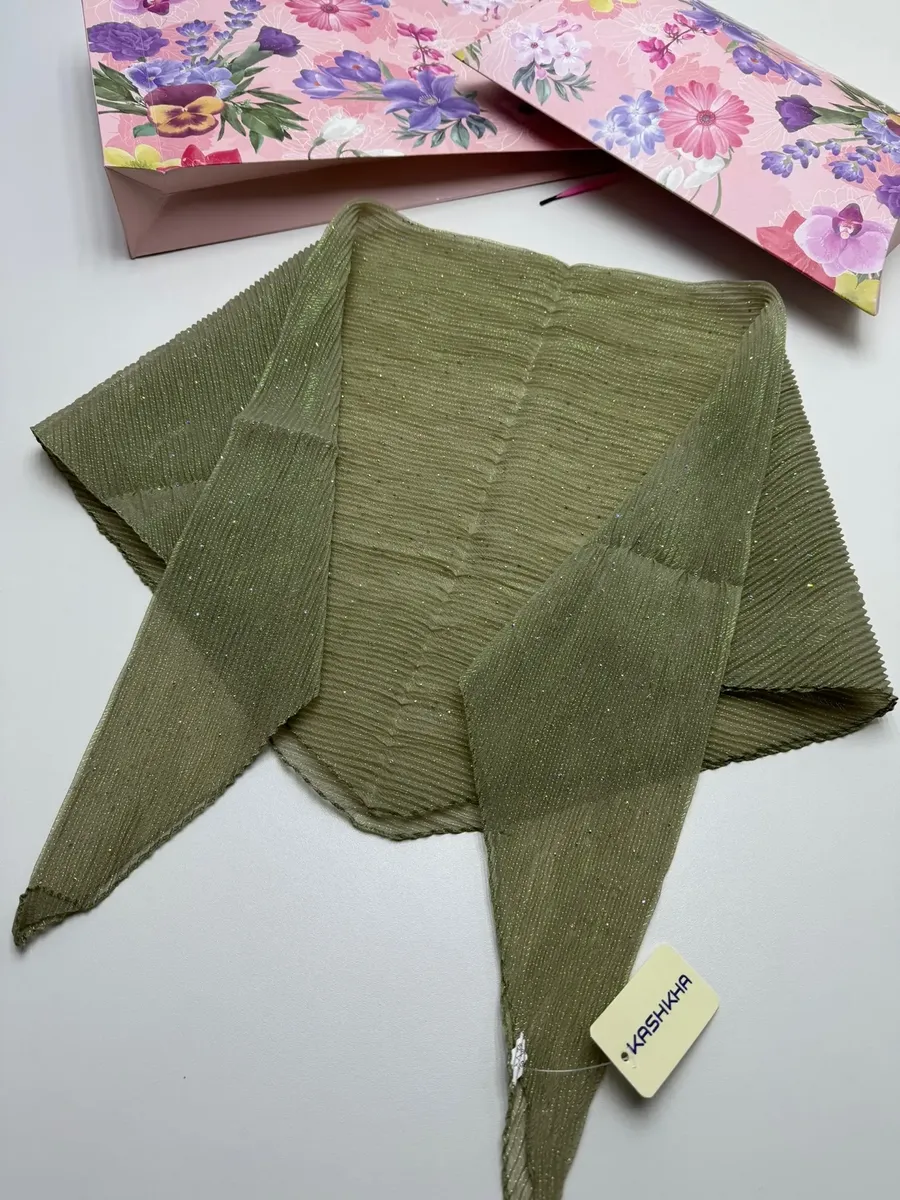Платок гофре 90×90 см — новая коллекция с блёстками